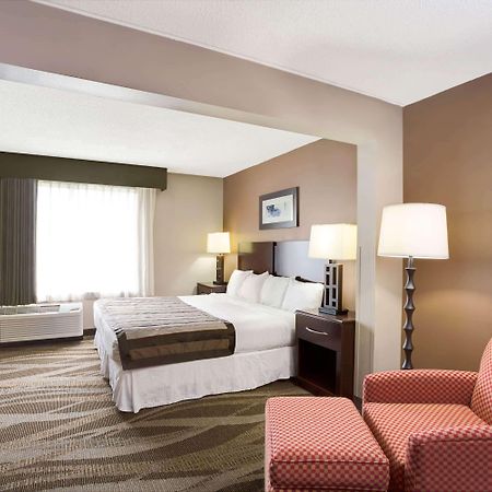 Hotel Wingate By Wyndham Raleigh Durham / Airport Esterno foto
