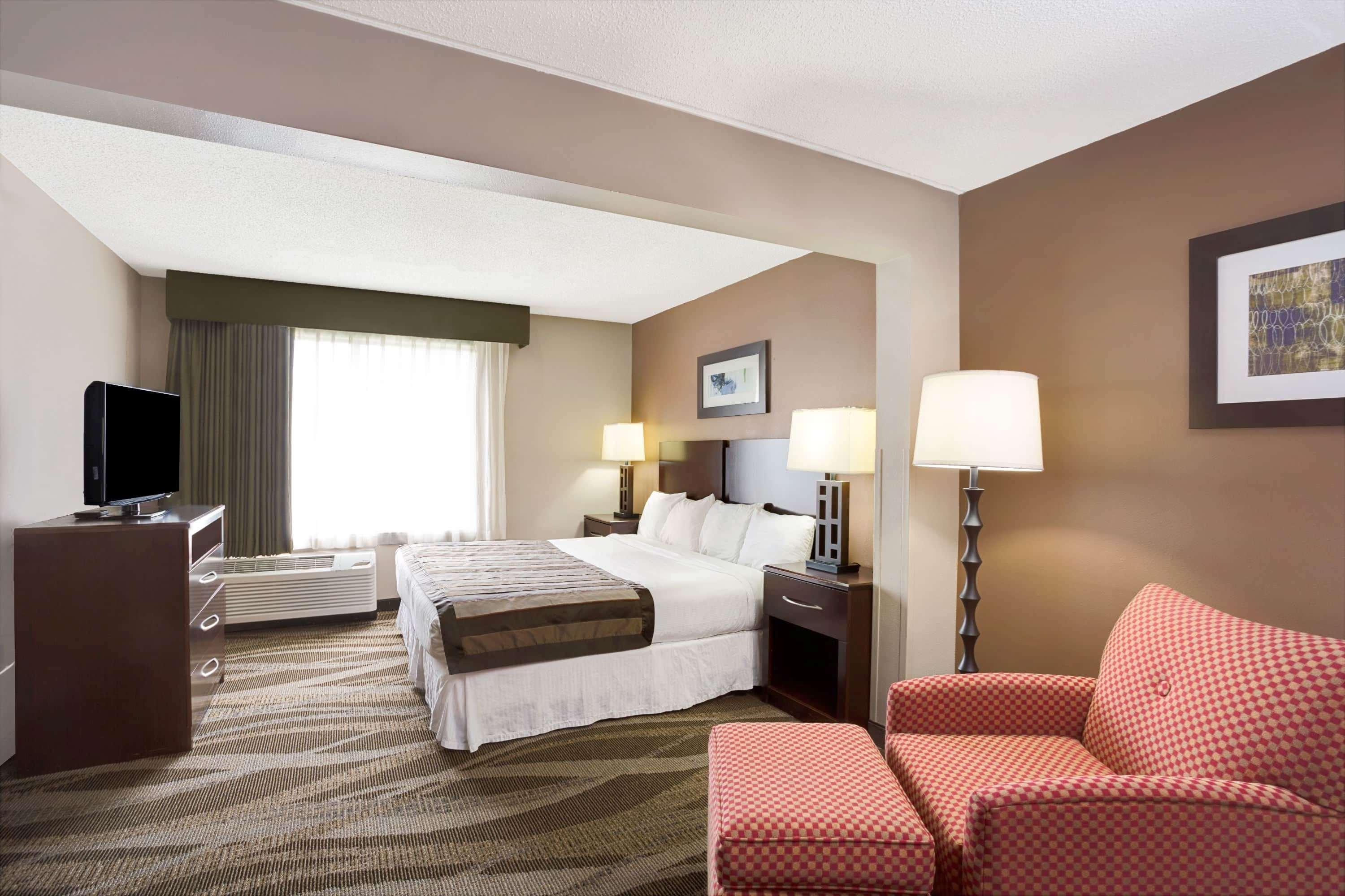 Hotel Wingate By Wyndham Raleigh Durham / Airport Esterno foto