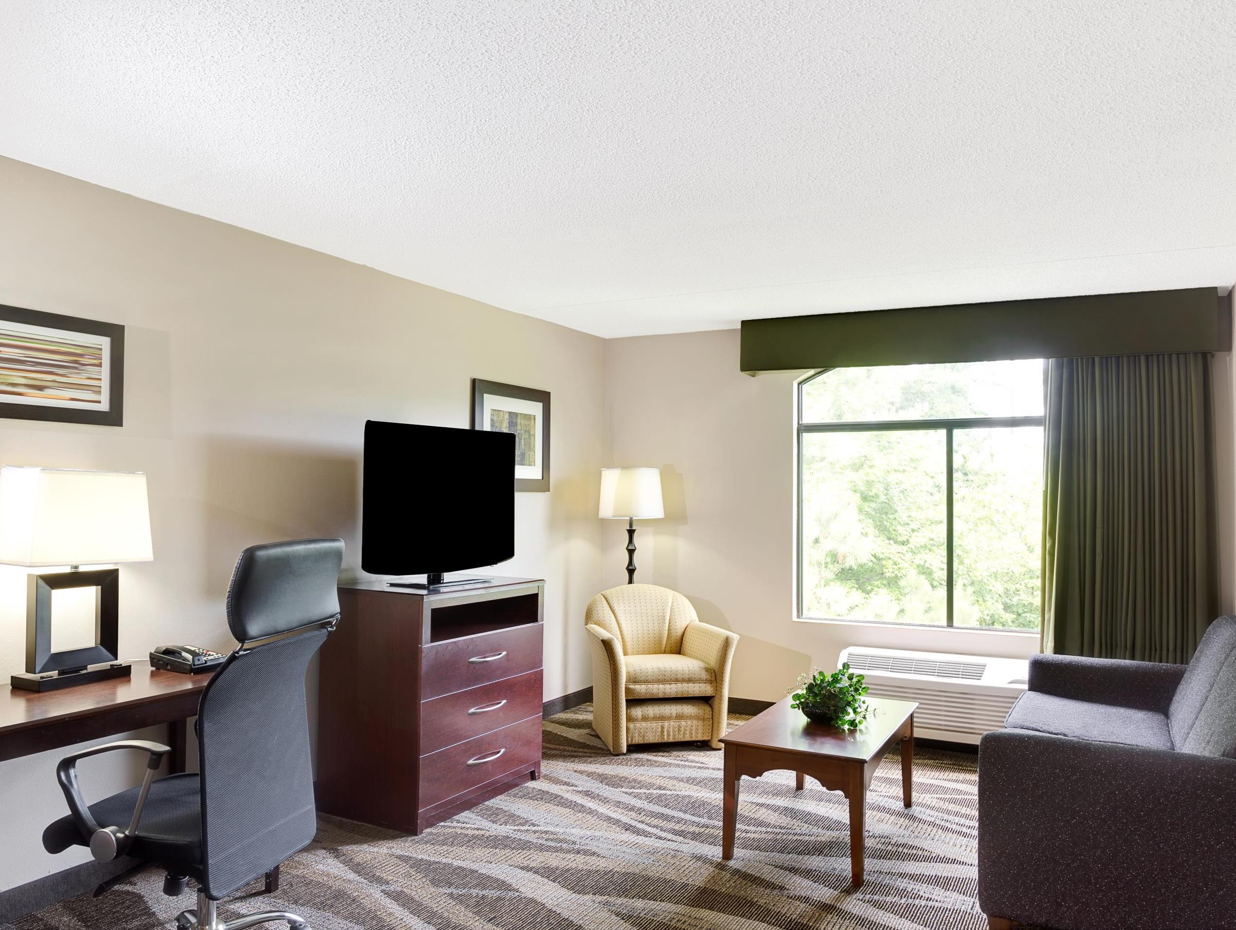 Hotel Wingate By Wyndham Raleigh Durham / Airport Esterno foto